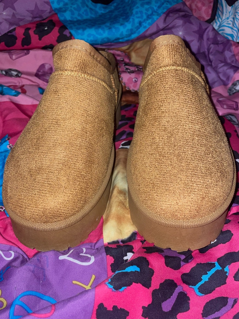 Womens new size 9 shoes